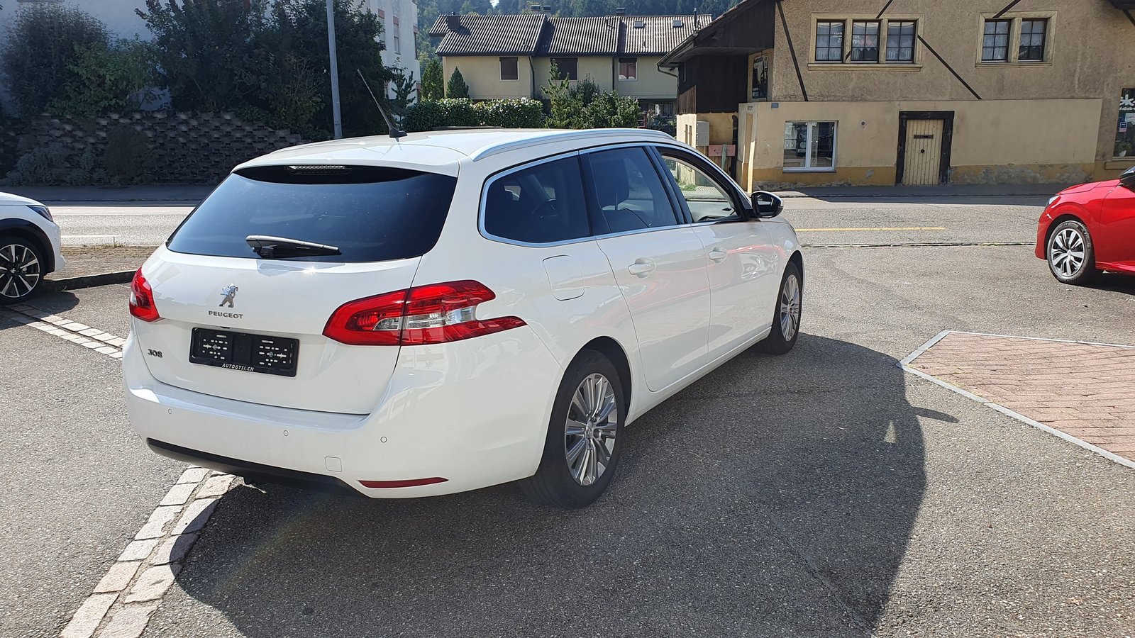 PEUGEOT 308 SW 1.5BHDI Allure mit AHK, Diesel, Occasioni / Usate, Automatico - 3