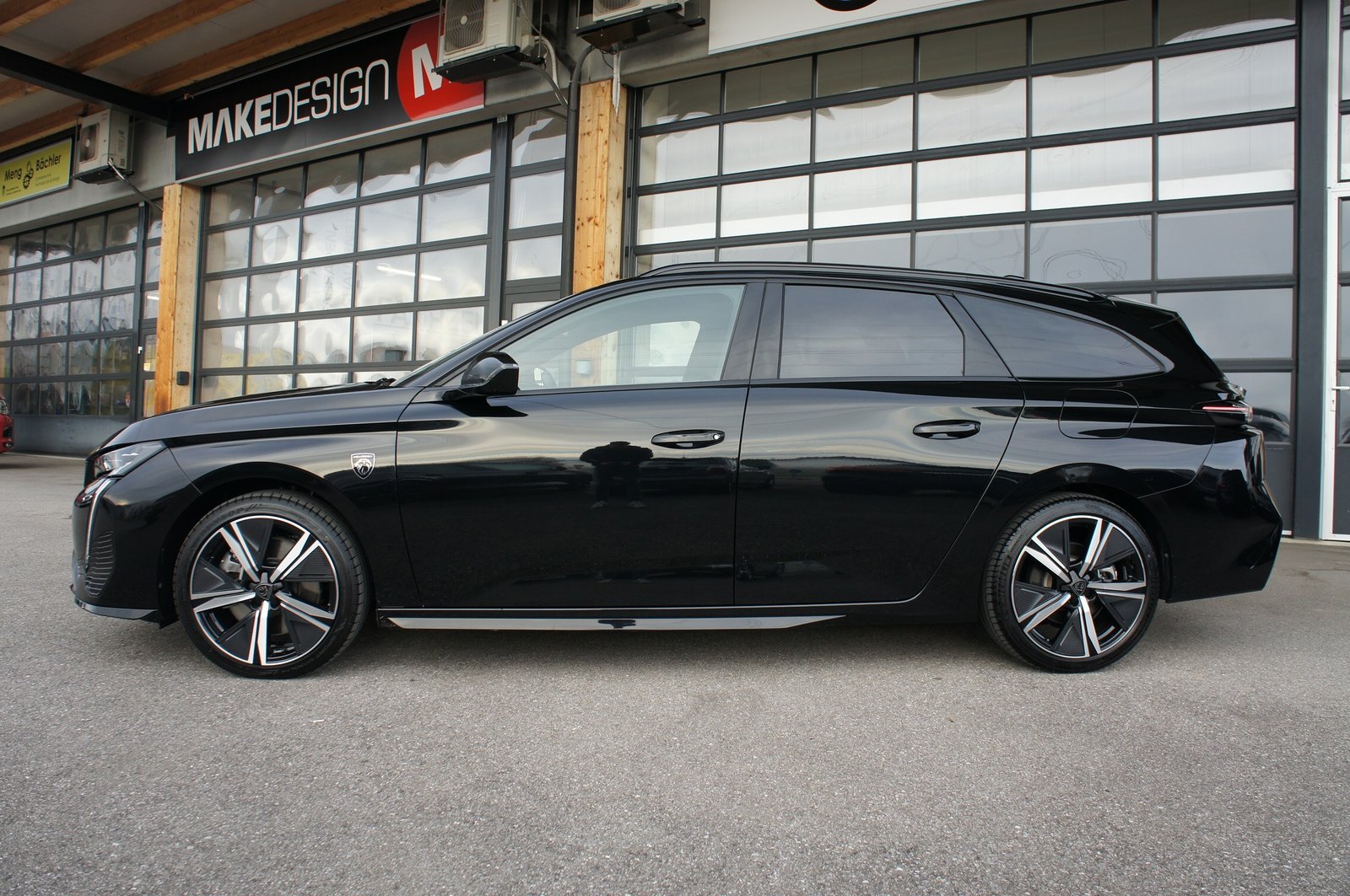 PEUGEOT 308 SW 1.6 PHEV 180 GT, Plug-in-Hybrid Benzin/Elektro, Occasion / Gebraucht, Automatik - 2