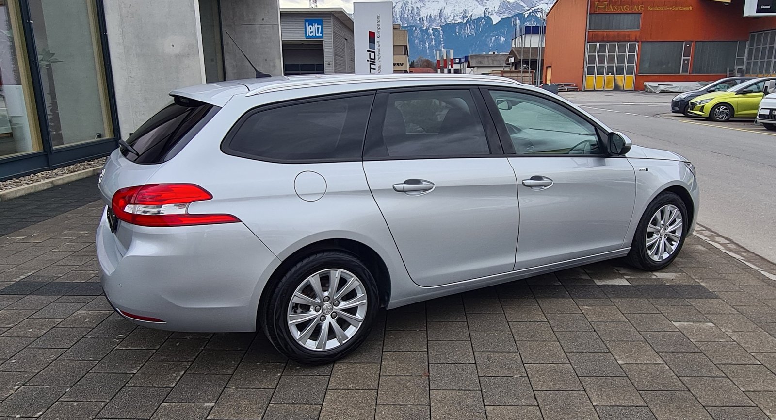 PEUGEOT 308 SW 1.2 THP Style Automatic, Benzina, Occasioni / Usate, Automatico - 4