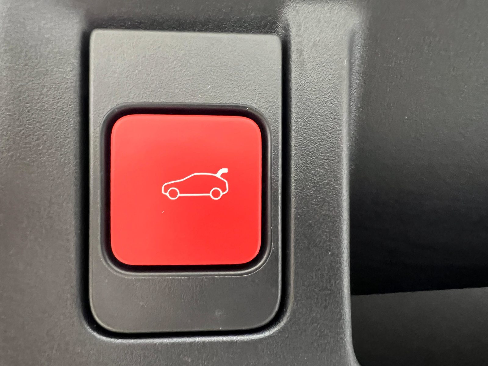 PEUGEOT 308 SW 1.6 PHEV 180 GT / ab 3,99% Leasing bei Abschluss eine, Plug-in-Hybrid Benzin/Elektro, Occasion / Gebraucht, Automatik - 7