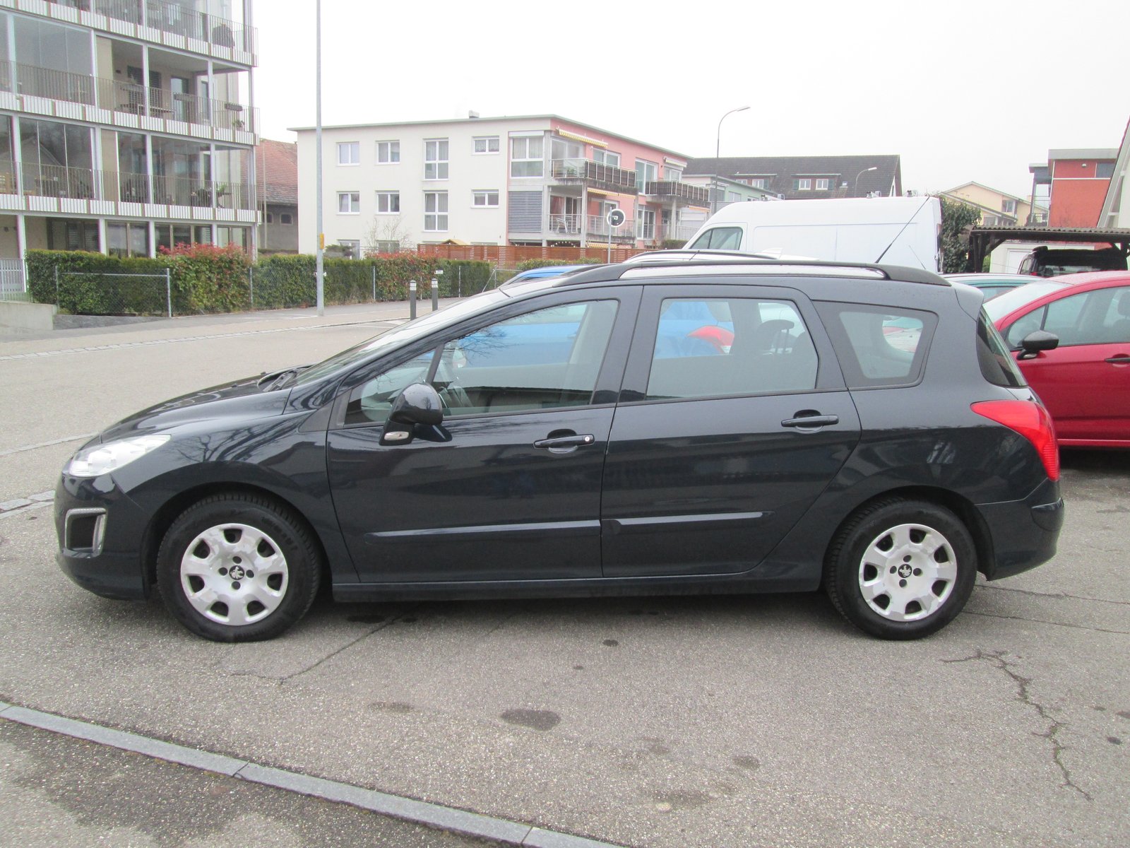 PEUGEOT 308 SW 1.6 HDI Access EGS6, Diesel, Occasion / Utilisé, Automatique - 2