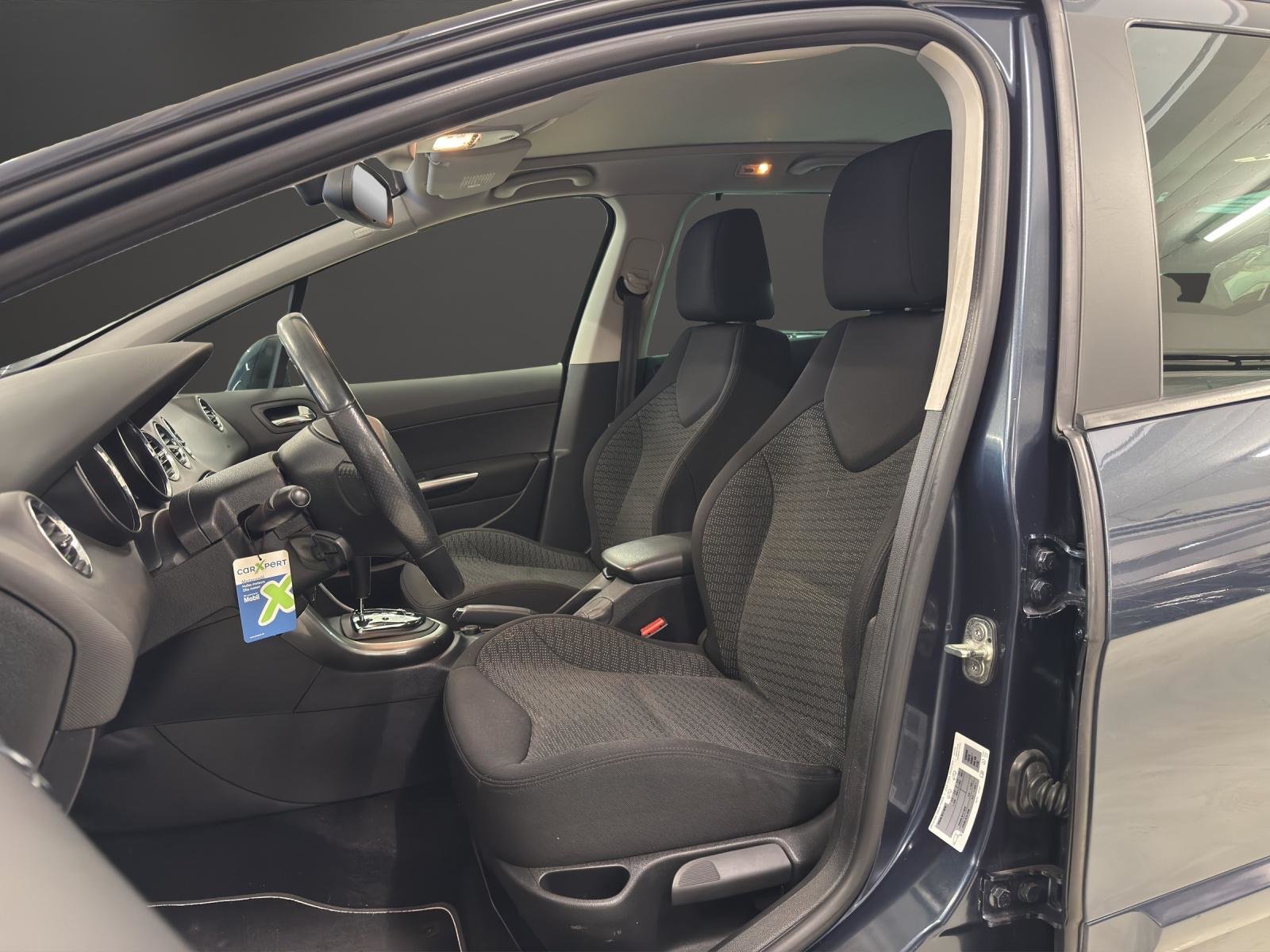 PEUGEOT 308 SW 1.6 16V Turbo Swiss Edition Automatic, Benzin, Occasion / Gebraucht, Automatik - 7