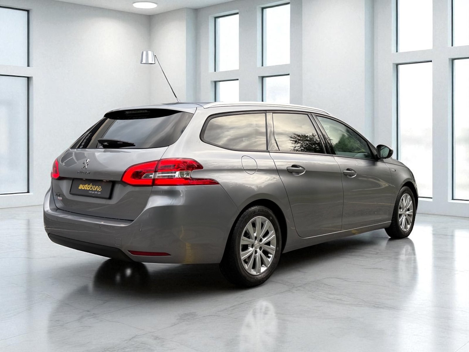 PEUGEOT 308 SW 1.2 THP Style, Petrol, Second hand / Used, Manual - 5