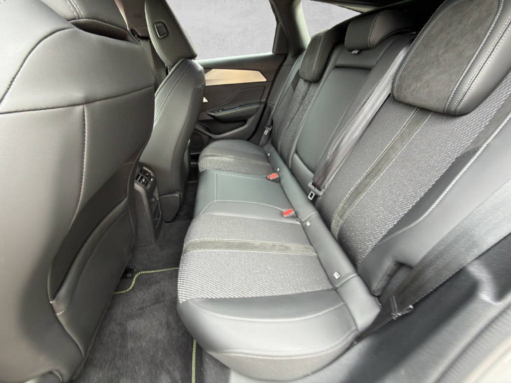 PEUGEOT 308 SW 1.6 PHEV 180 GT, Plug-in-Hybrid Petrol/Electric, Second hand / Used, Automatic - 7