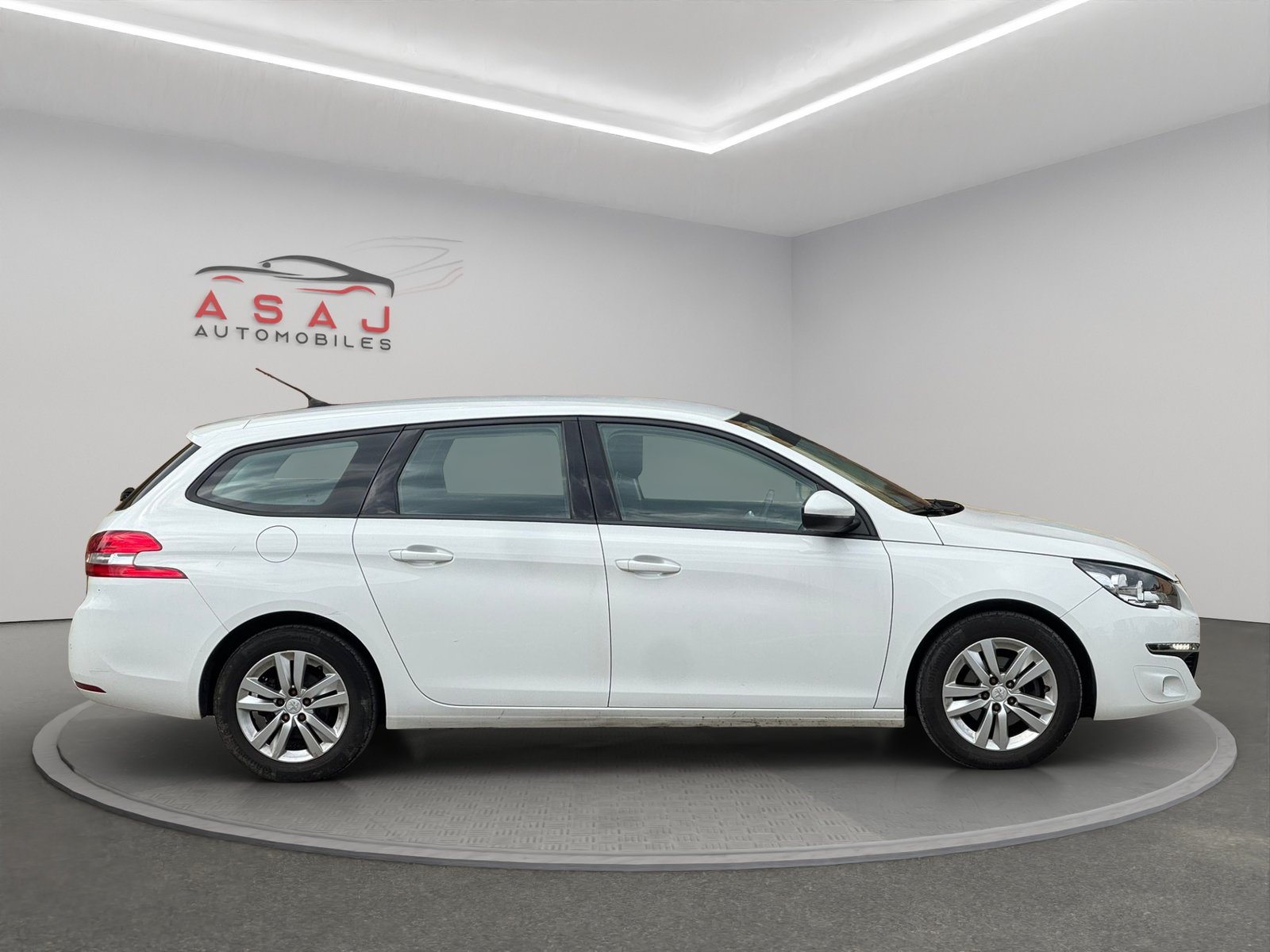 PEUGEOT 308 SW 1.2 THP Style, Benzin, Occasion / Gebraucht, Handschaltung - 4