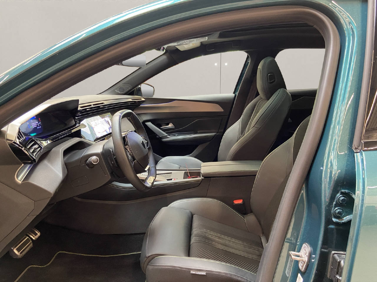 PEUGEOT 308 SW 1.6 PHEV 225 GT, Plug-in-Hybrid Benzin/Elektro, Occasion / Gebraucht, Automatik - 5