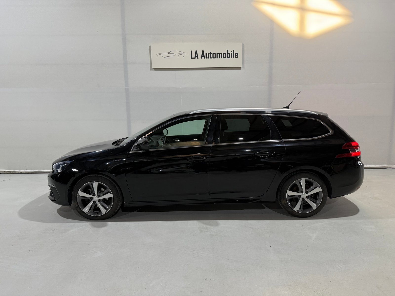 PEUGEOT 308 SW 1.2 Pure Tech GT EAT8, Essence, Occasion / Utilisé, Automatique - 3