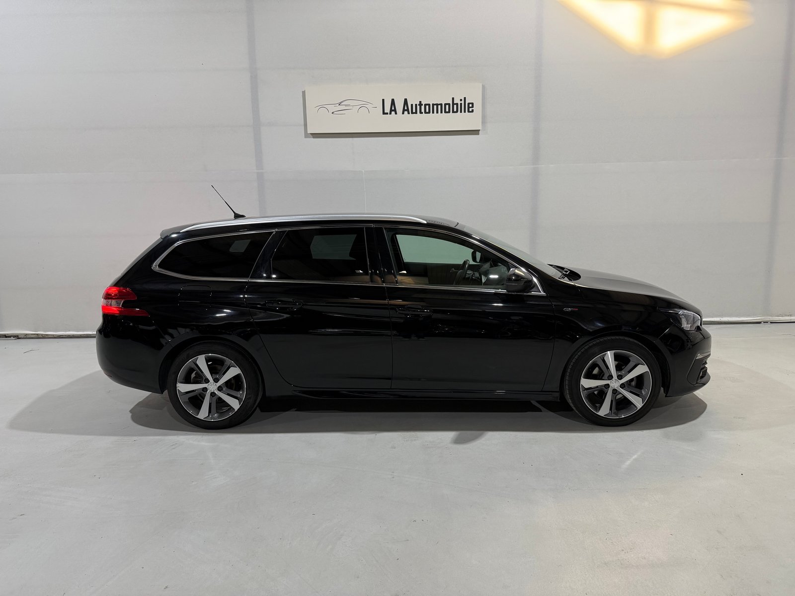 PEUGEOT 308 SW 1.2 Pure Tech GT EAT8, Essence, Occasion / Utilisé, Automatique - 7