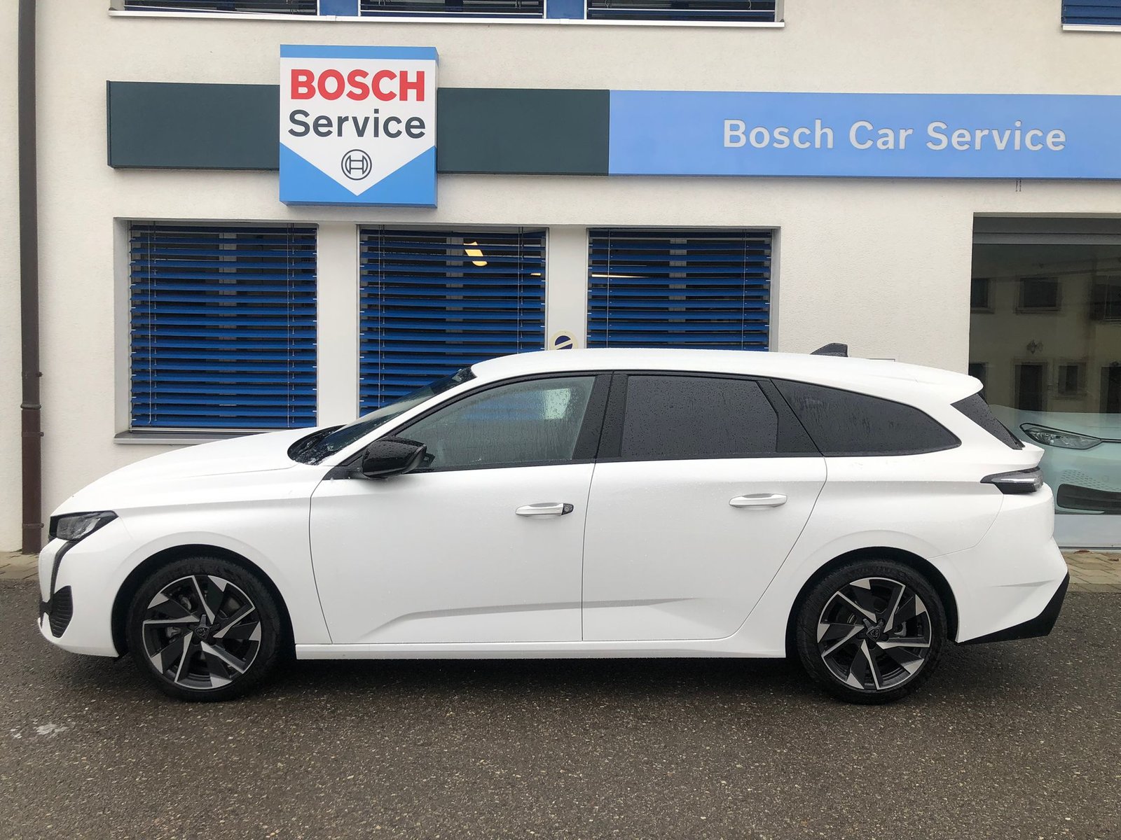 PEUGEOT 308 SW 1.5 BlueHDI Allure Pack EAT8