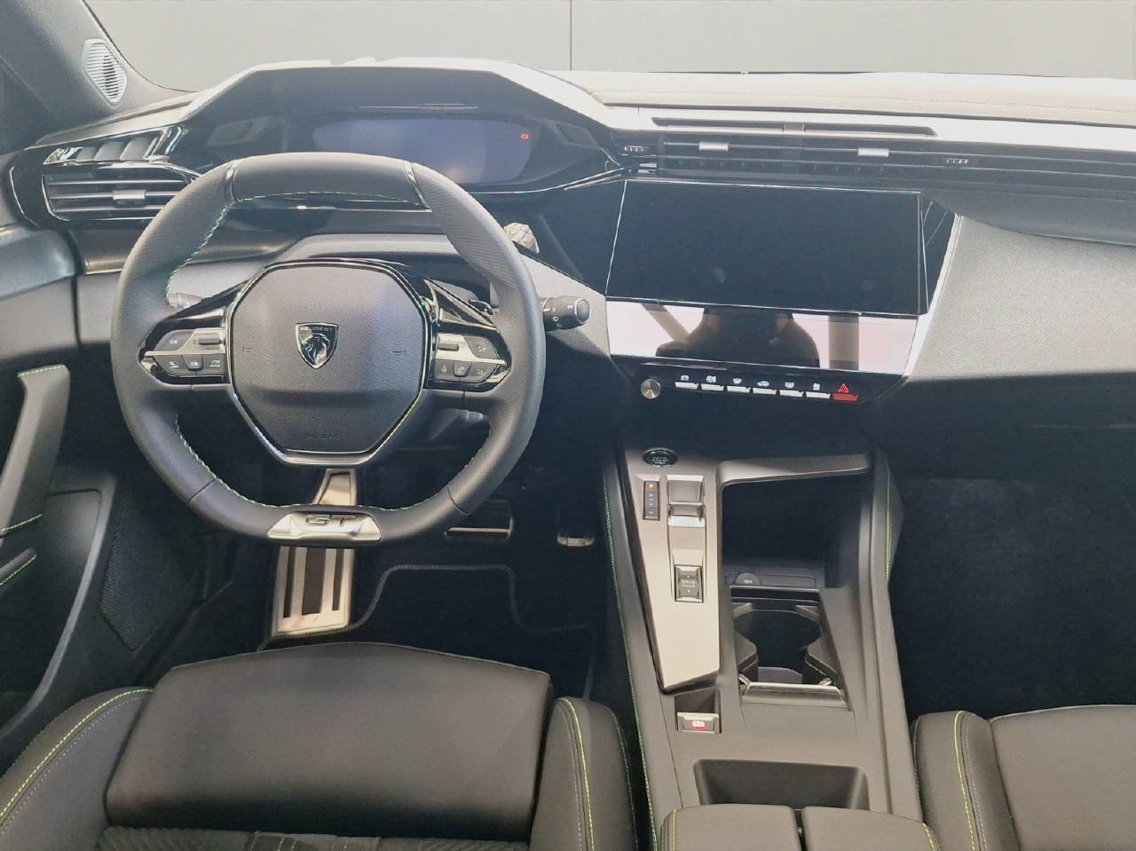 PEUGEOT 308 SW 1.2 Hybrid 145 PS GT, Mild-Hybrid Benzin/Elektro, Occasion / Gebraucht, Automatik - 6