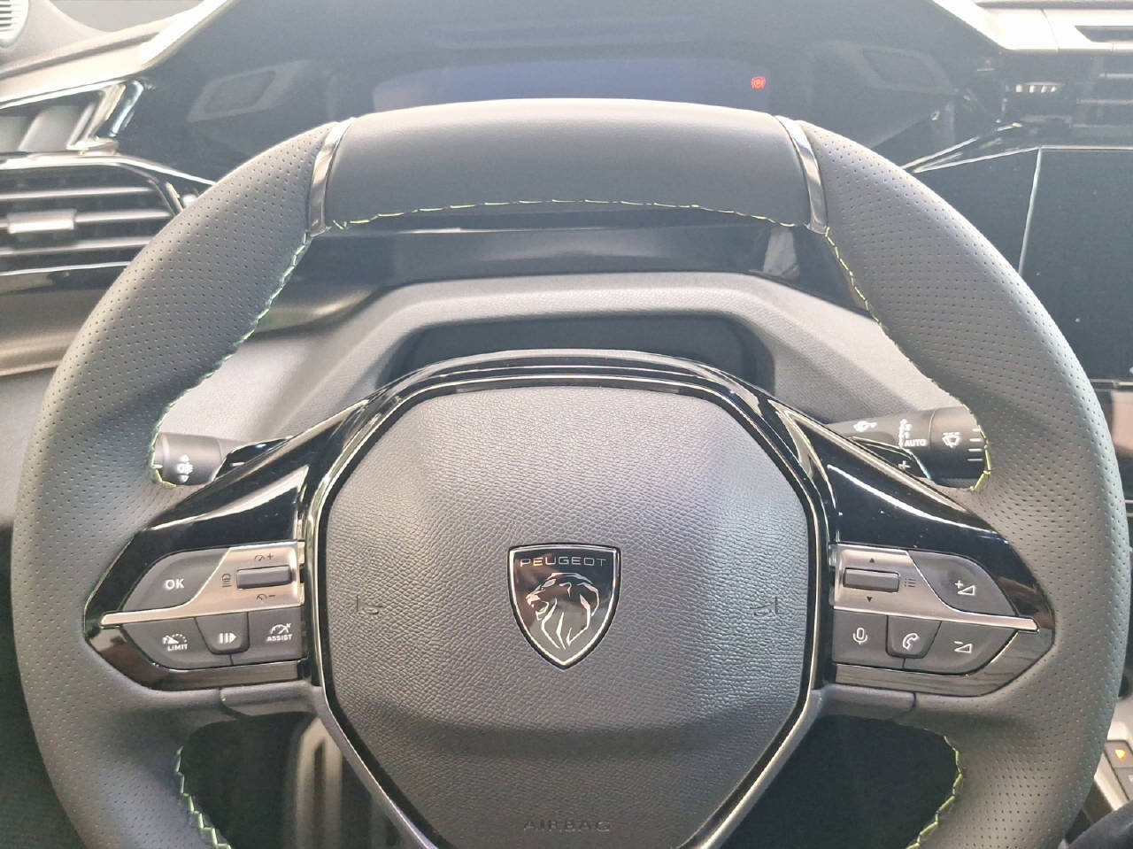 PEUGEOT 308 SW 1.2 Hybrid 145 PS GT, Mild-Hybrid Benzin/Elektro, Occasion / Gebraucht, Automatik - 7