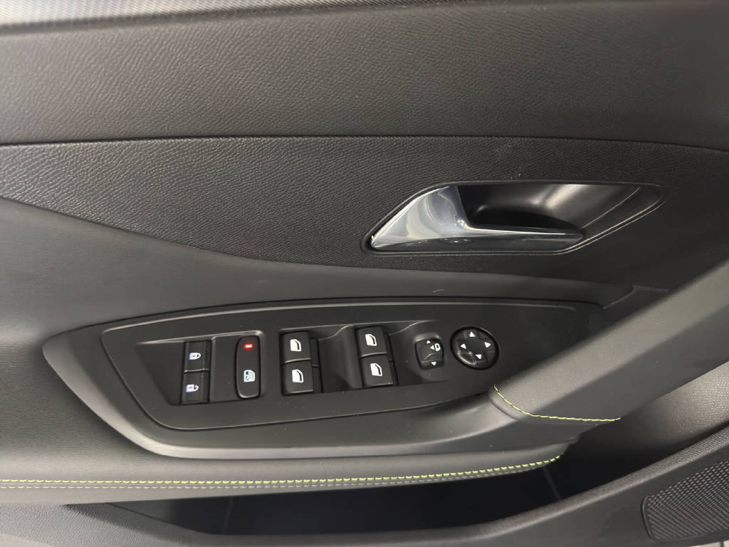 PEUGEOT 308 SW 1.6 PHEV 180 GT, Plug-in-Hybrid Petrol/Electric, Second hand / Used, Automatic - 6