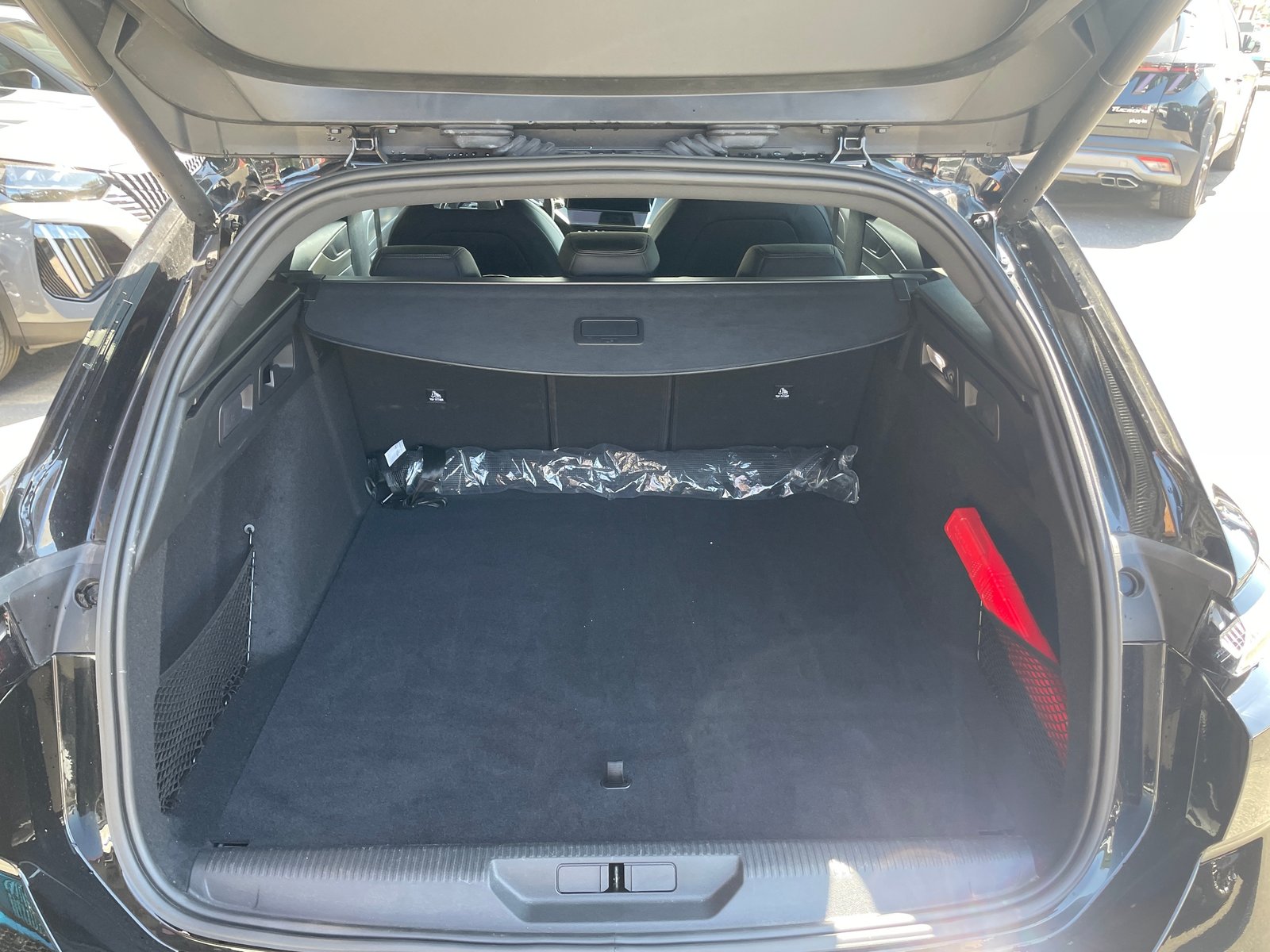 PEUGEOT 308 SW 1.6 PHEV 225 GT, Hybride Rechargeable Essence/Électricité, Occasion / Utilisé, Automatique - 6