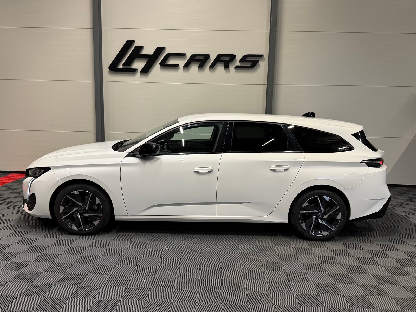 PEUGEOT 308 SW 1.5 BlueHDi Allure Pack, Diesel, Occasioni / Usate, Automatico - 2