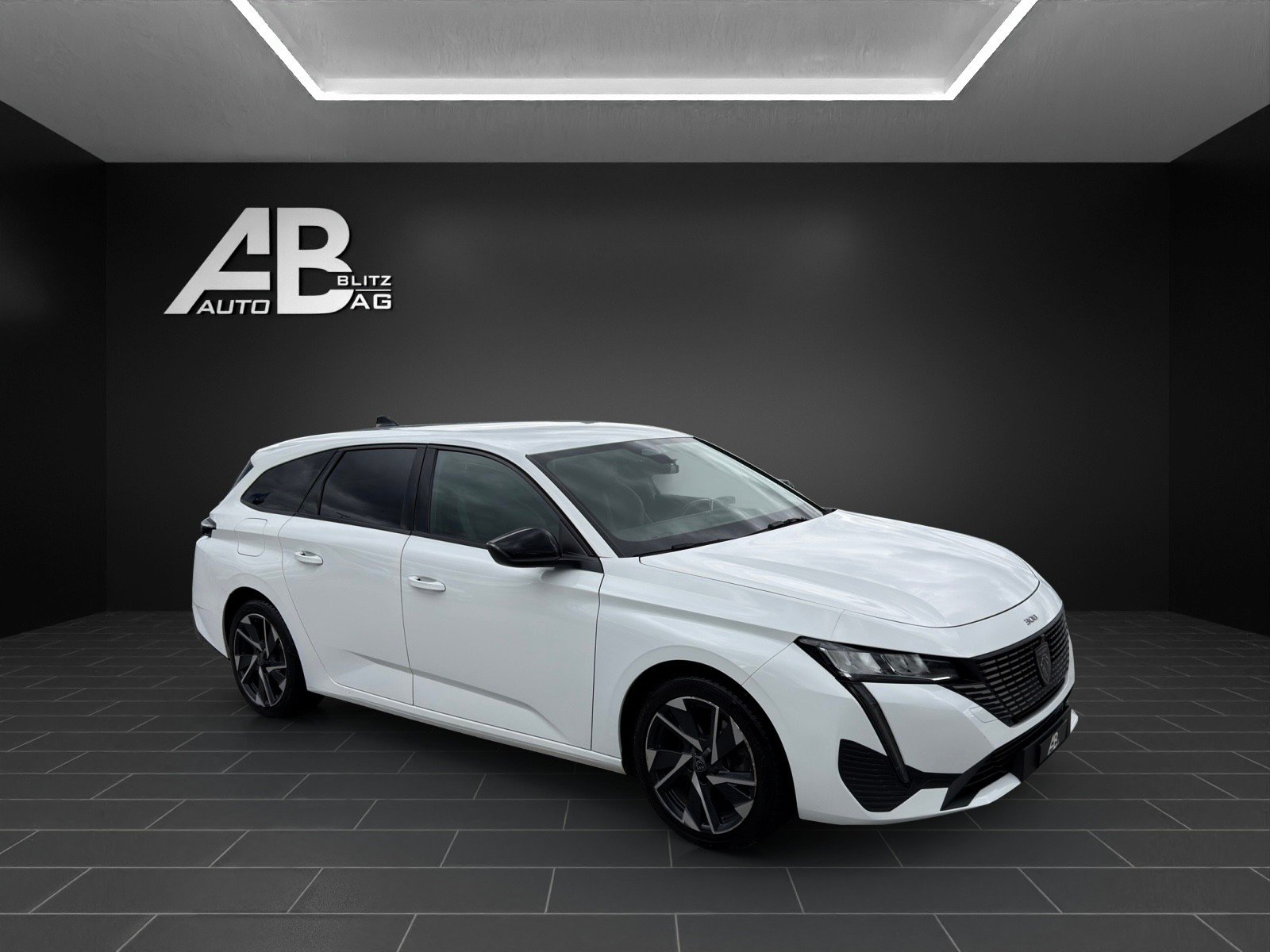 PEUGEOT 308 SW 1.5 BlueHDI Allure Pack EAT8 mit 130 PS, Diesel, Occasioni / Usate, Automatico - 6