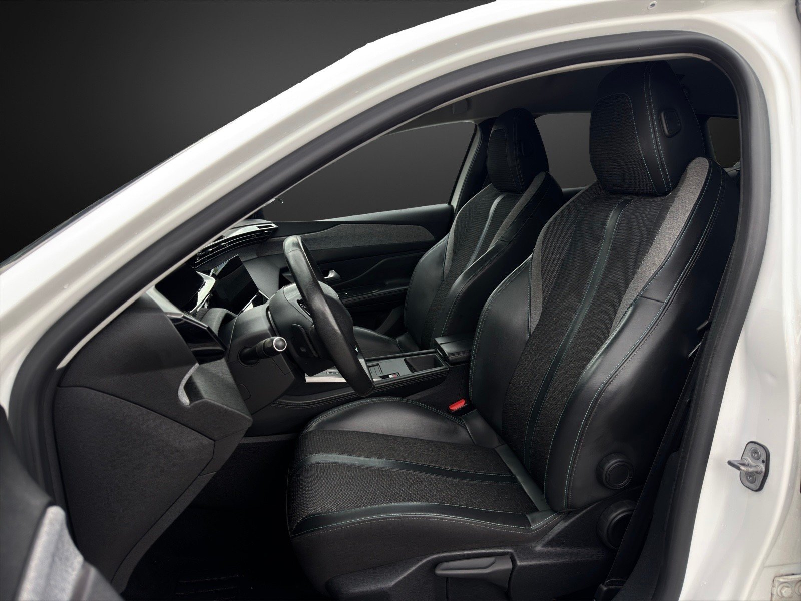 PEUGEOT 308 SW 1.5 BlueHDI Allure Pack EAT8 mit 130 PS, Diesel, Occasioni / Usate, Automatico - 7