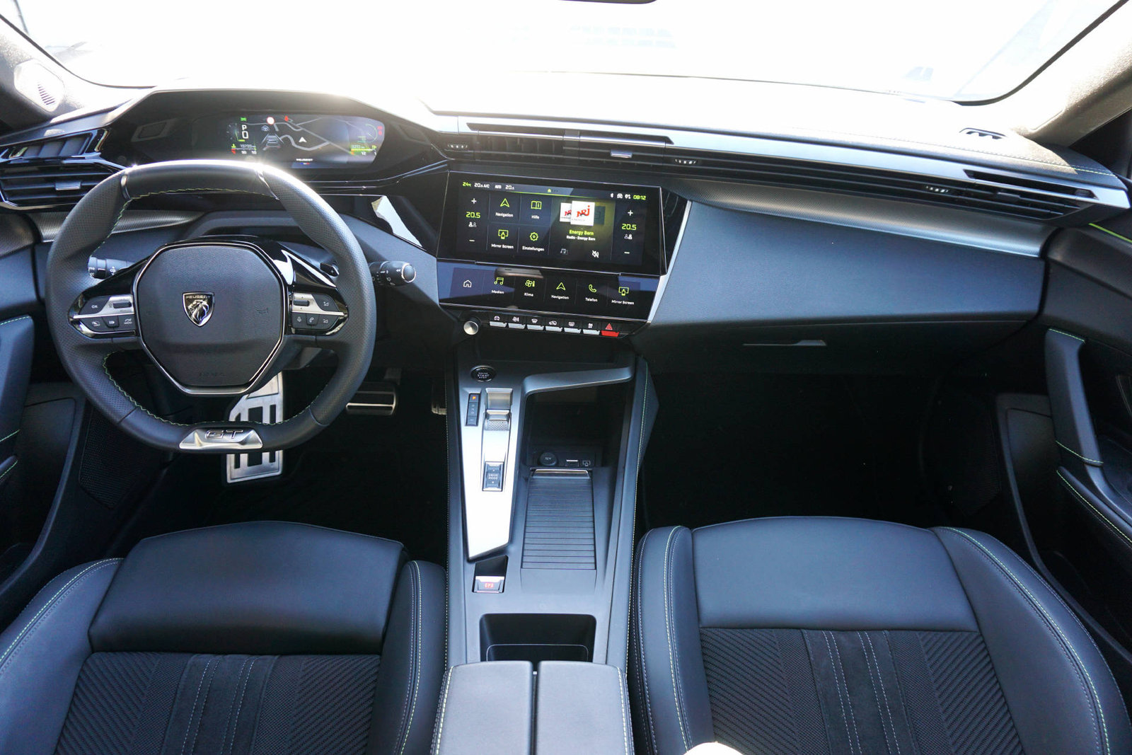 PEUGEOT 308 SW 1.2 Hybrid GT, Mild-Hybrid Benzin/Elektro, Occasion / Gebraucht, Automatik - 7