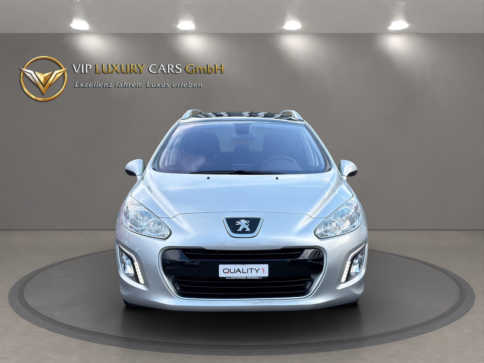 PEUGEOT 308 SW 1.6 HDI Business EGS6 7 Plätze, Diesel, Occasion / Utilisé, Automatique - 3