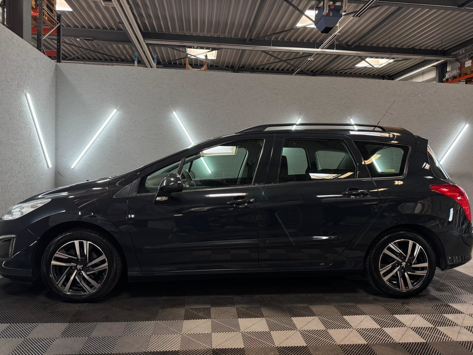 PEUGEOT 308 SW 1.6 HDI Allure EGS6, Diesel, Second hand / Used, Automatic - 5