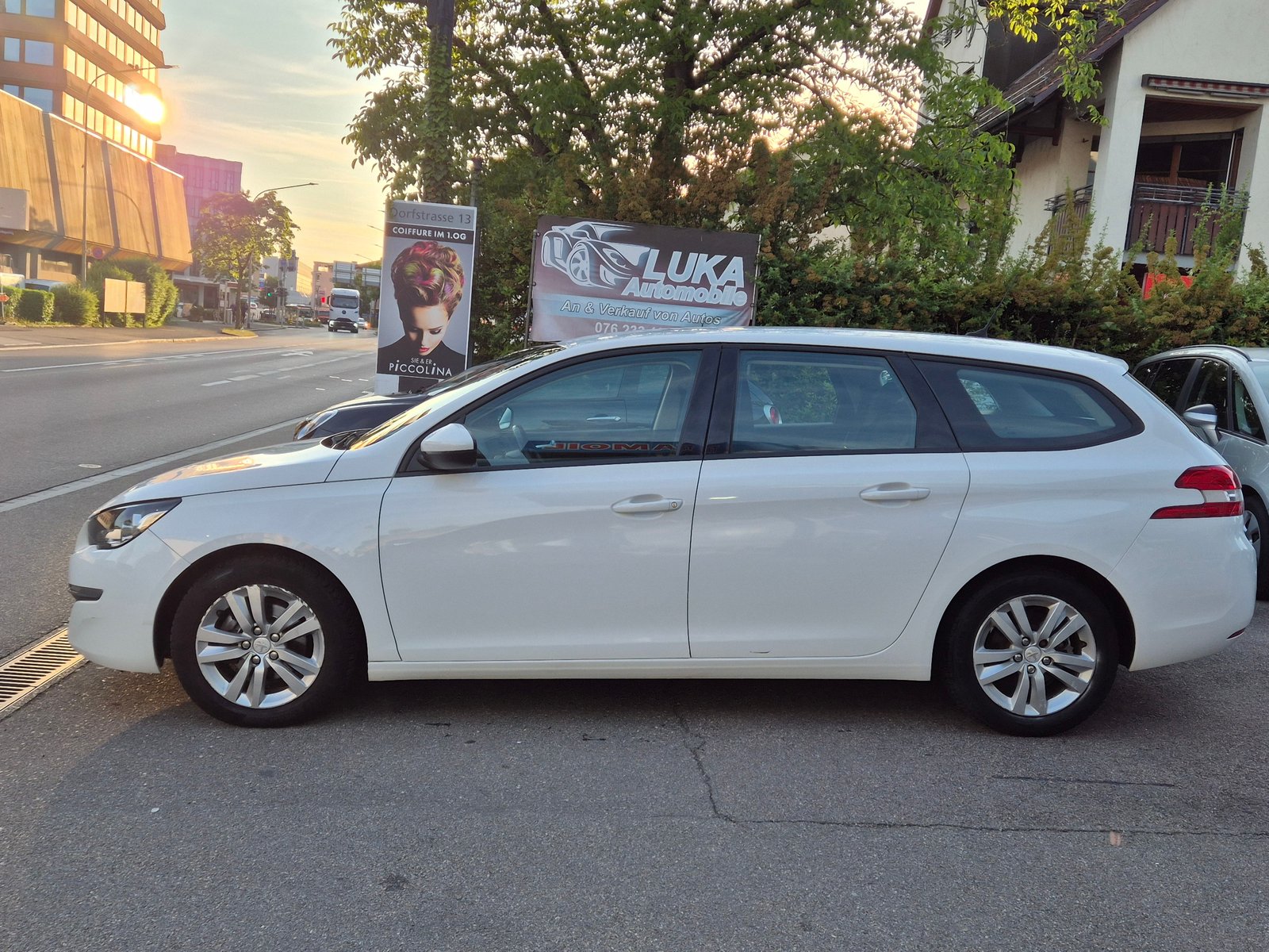 PEUGEOT 308 SW 1.6 BlueHDI Allure Automatic, Diesel, Occasion / Gebraucht, Automatik - 2