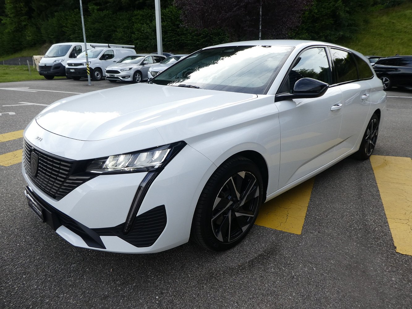 PEUGEOT 308 SW 1.5 BlueHDi Allure Pack EAT8, Diesel, Occasioni / Usate, Automatico - 4