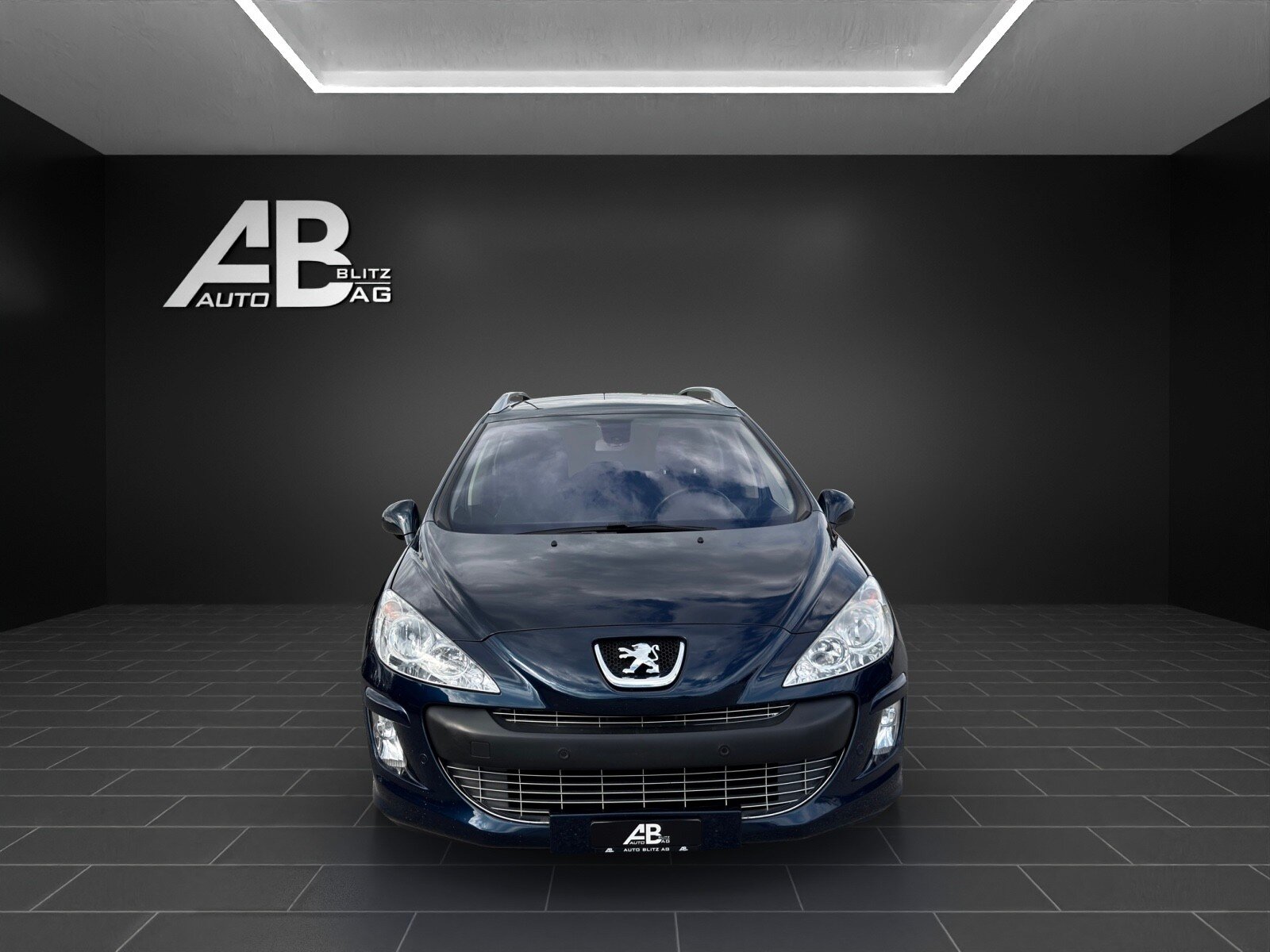 PEUGEOT 308 SW 2.0 HDI Sport Pack Automatic * 7-Plätzer *