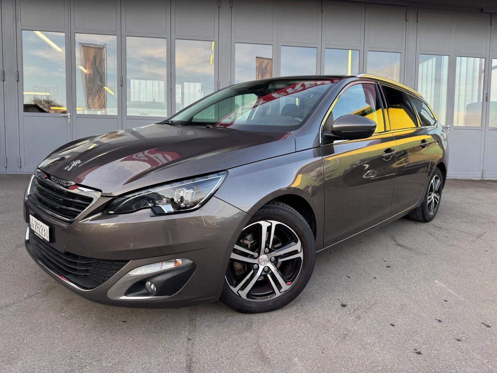 PEUGEOT 308 SW 1.2 THP Allure