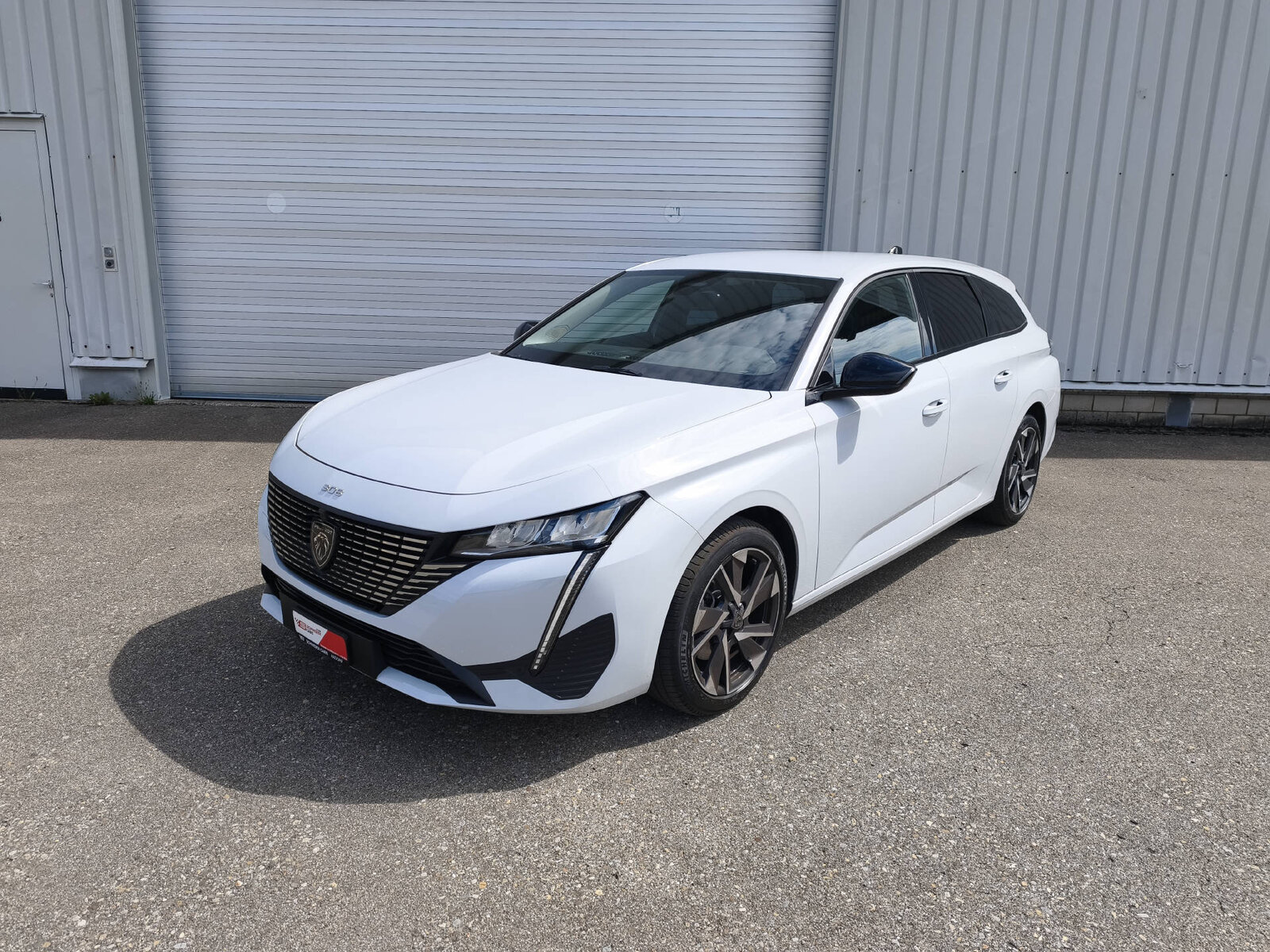 PEUGEOT 308 SW 1.2 Hybrid Allure, Mild-Hybrid Petrol/Electric, Second hand / Used, Automatic - 2