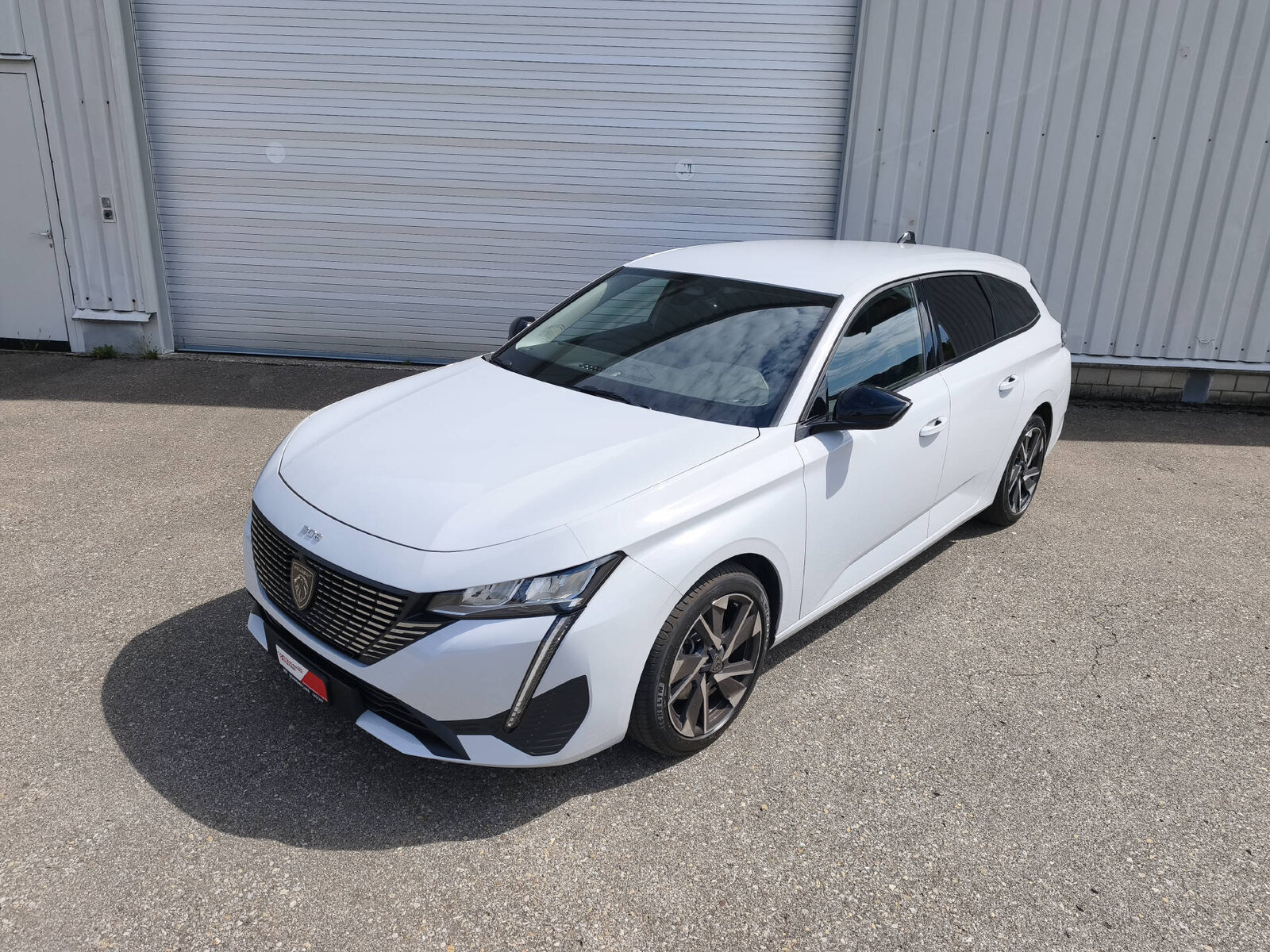 PEUGEOT 308 SW 1.2 Hybrid Allure, Mild-Hybrid Petrol/Electric, Second hand / Used, Automatic - 4