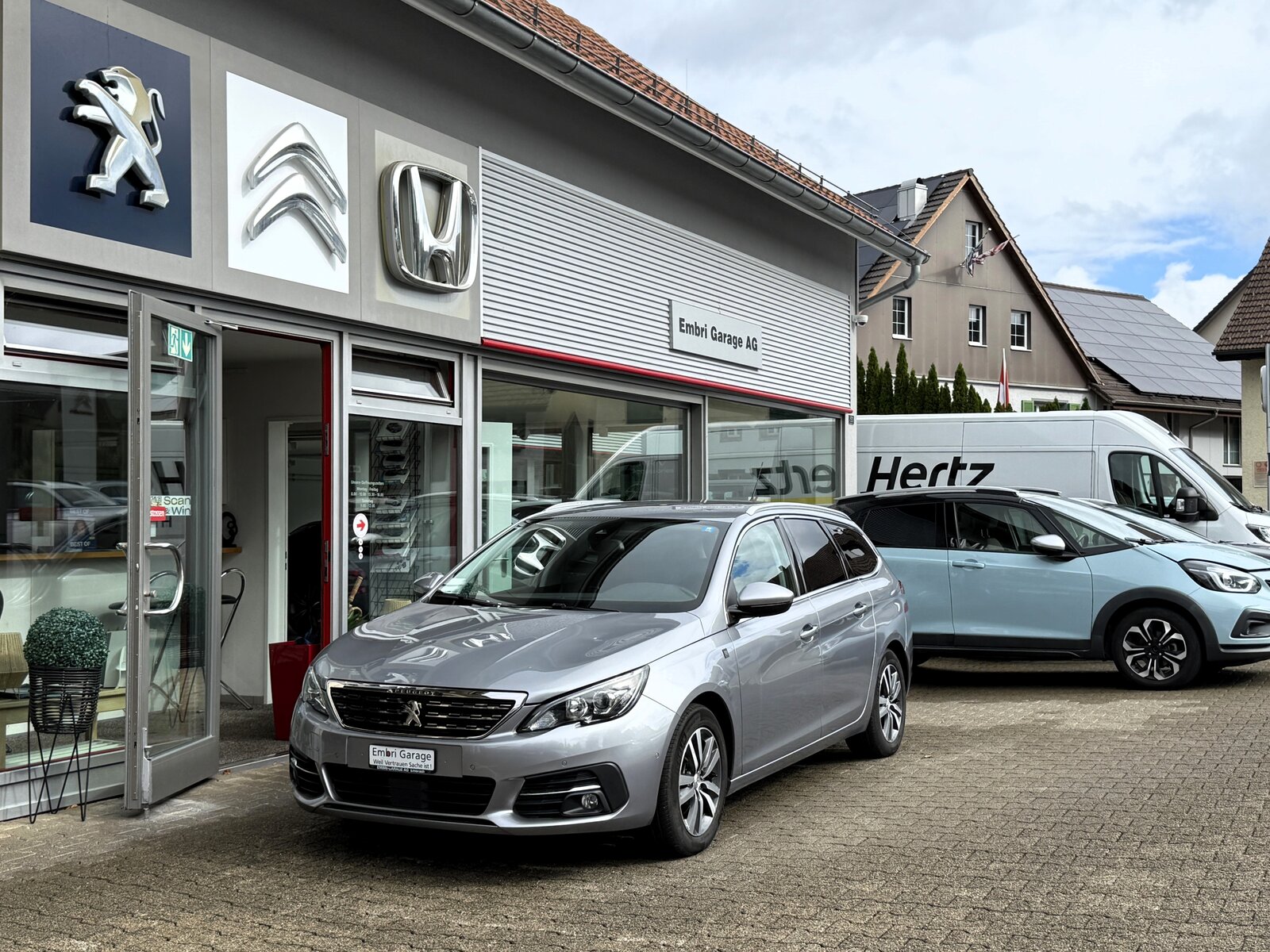 PEUGEOT 308 SW 1.2 Pure Tech Tech Edition EAT8