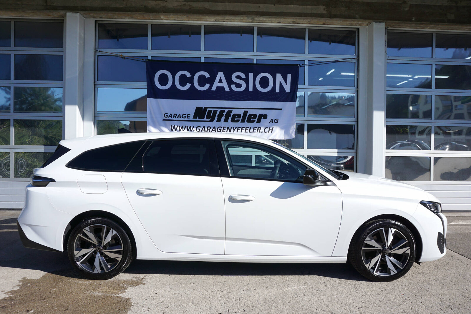 PEUGEOT 308 SW 1.5 BlueHDi Allure Pack, Diesel, Occasion / Utilisé, Automatique - 3