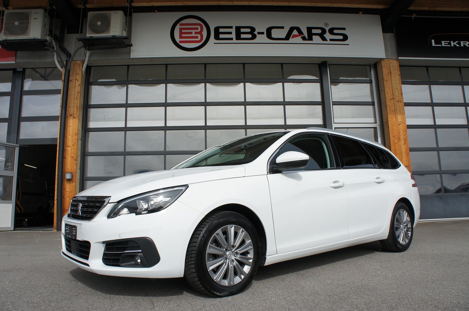 PEUGEOT 308 SW 1.5 BlueHDI Allure EAT8