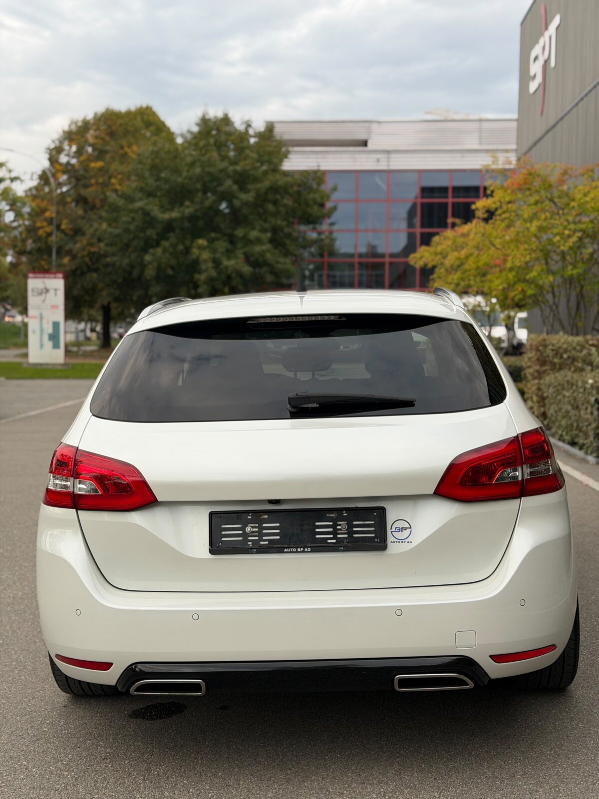 PEUGEOT 308 SW 2.0 BlueHDI GT EAT8, Diesel, Occasion / Utilisé, Automatique - 4