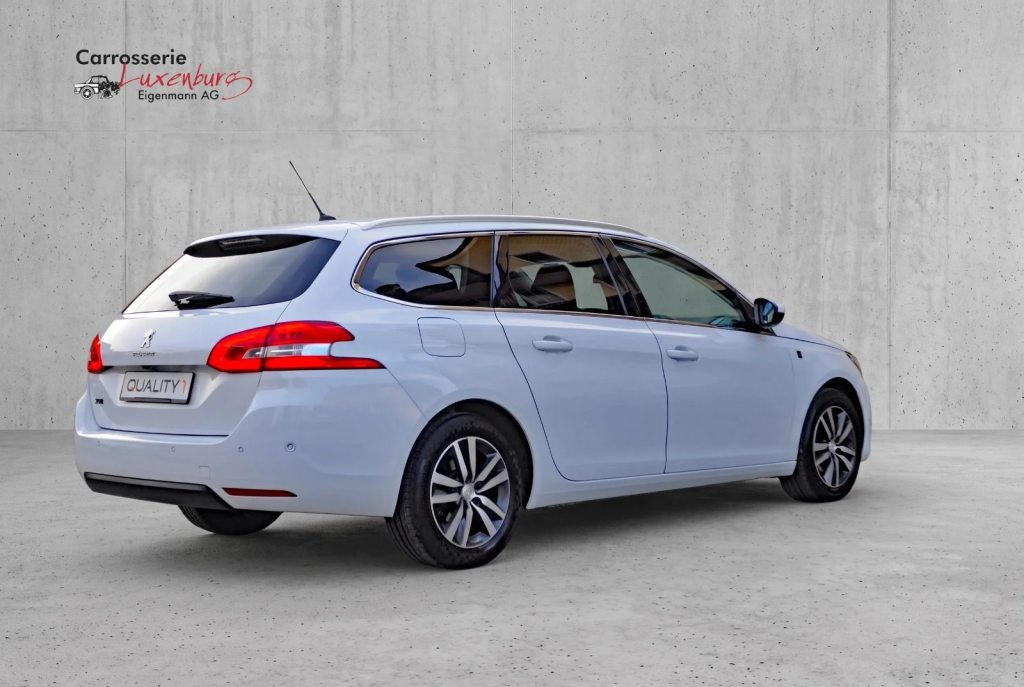 PEUGEOT 308 1.5 BlueHDi Tech Edition, Diesel, Occasion / Gebraucht, Automatik - 3