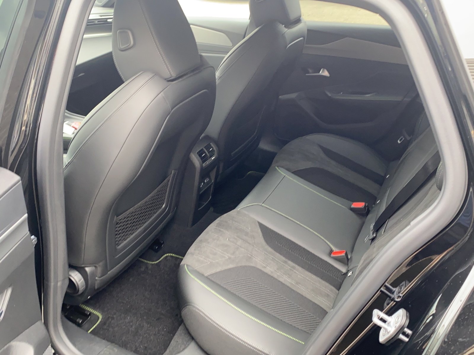 PEUGEOT 308 SW 1.2 PureTech GT, Benzin, Vorführwagen, Automatik - 5