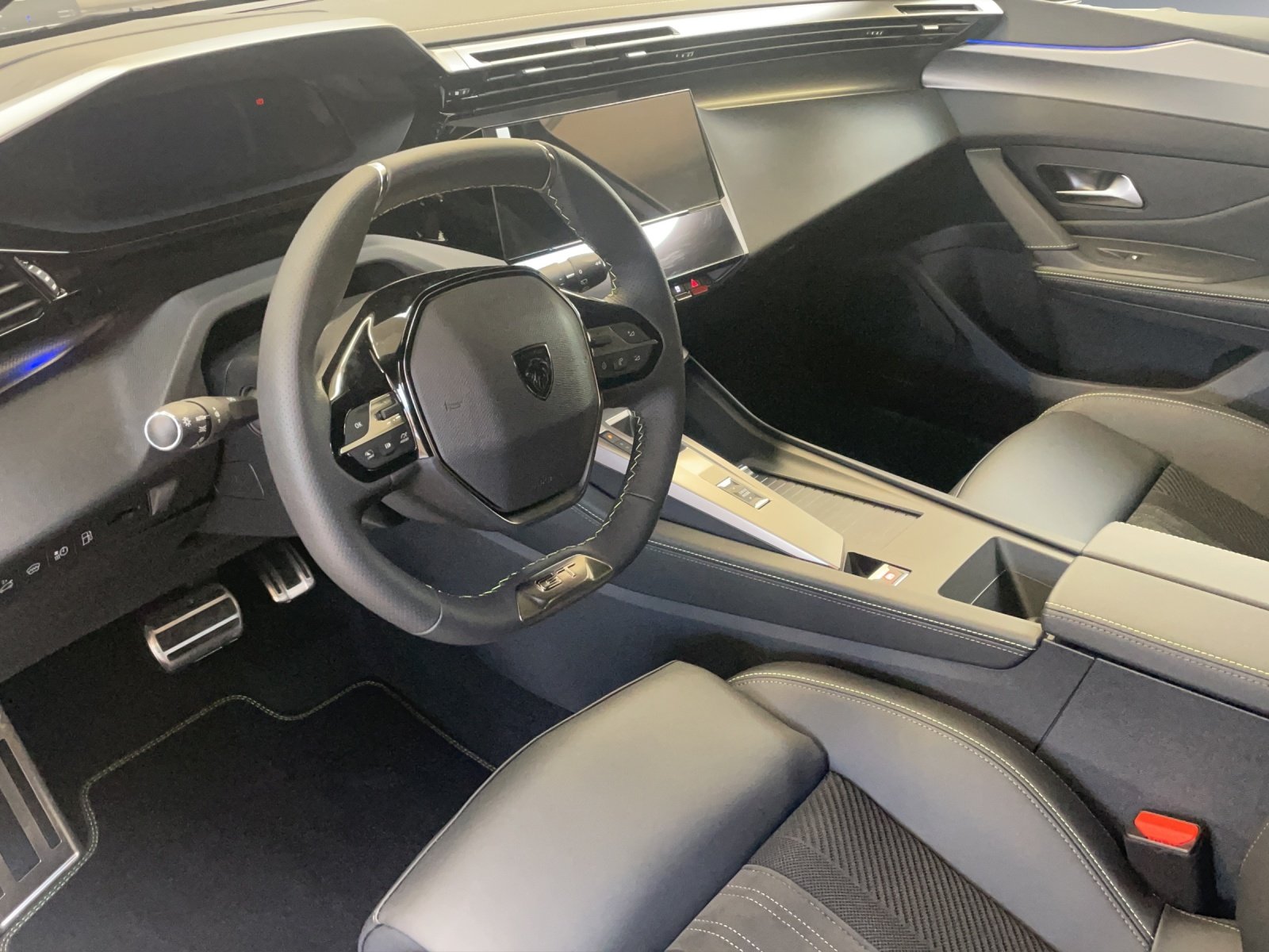 PEUGEOT 308 SW 1.6 PHEV 180 GT, Petrol, Ex-demonstrator, Automatic - 4