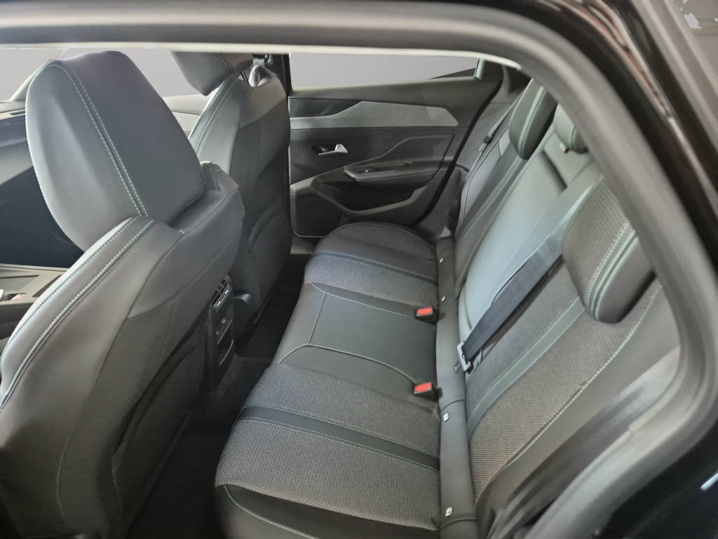 PEUGEOT 308 SW 1.2 Hybrid Allure, Mild-Hybrid Benzin/Elektro, Vorführwagen, Automatik - 7