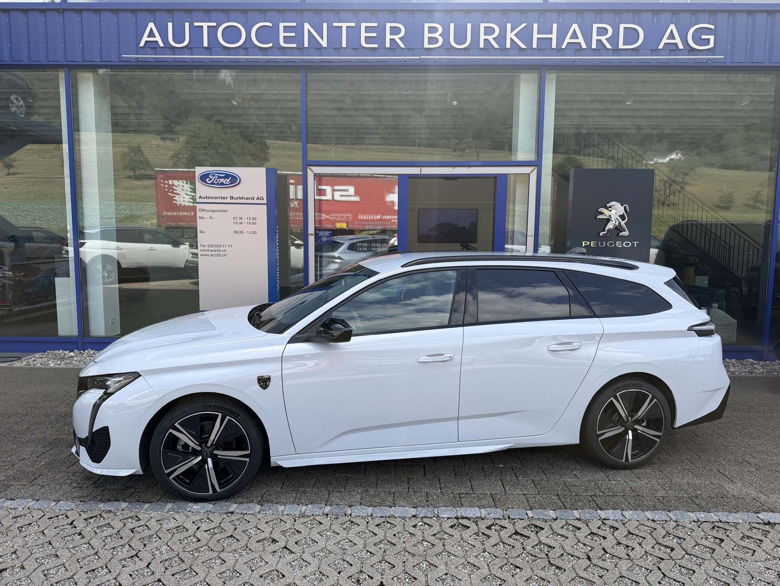 PEUGEOT 308 SW 1.2 Hybrid GT *5 Jahre Werksgarantie*
