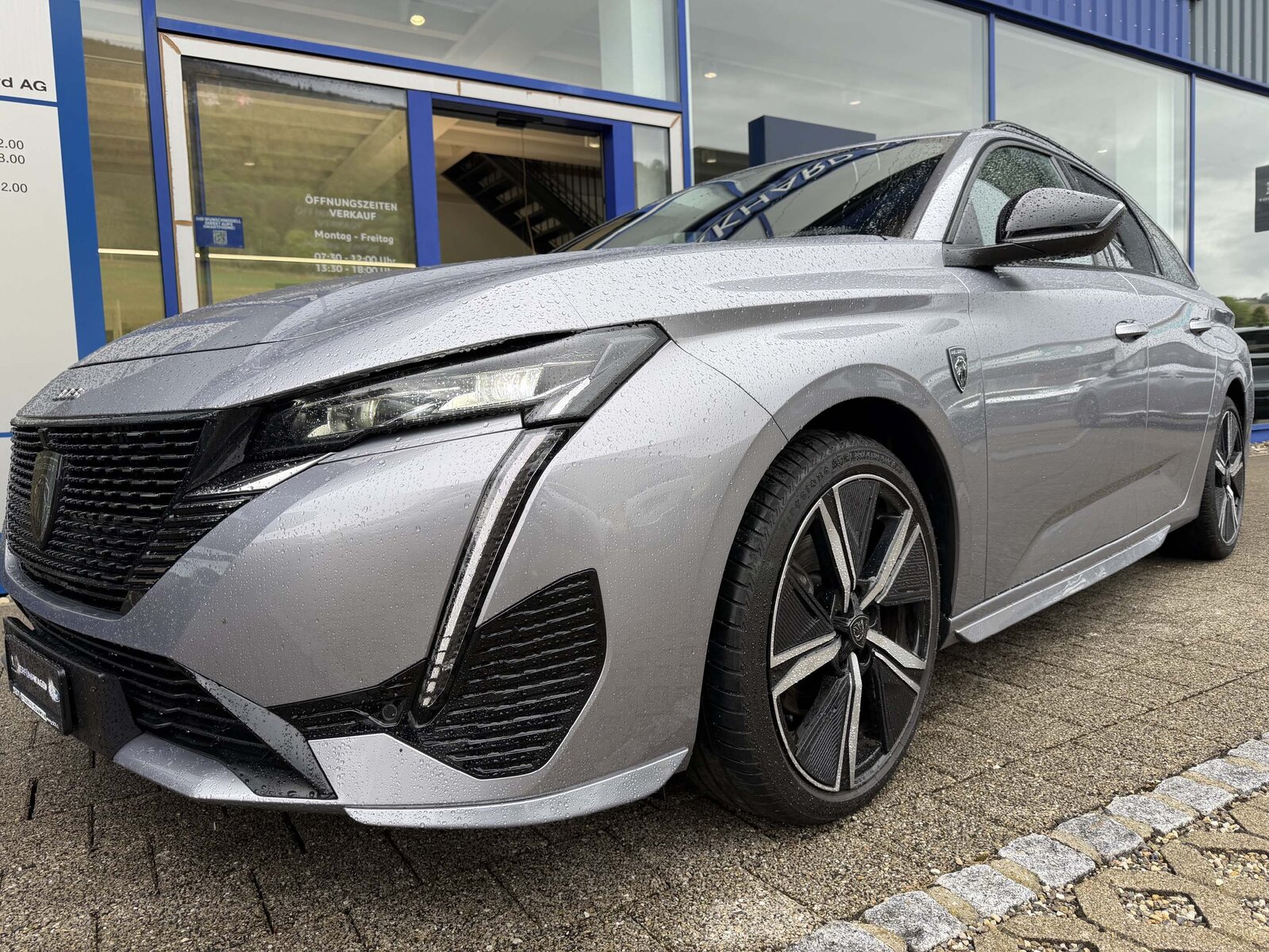 PEUGEOT 308 SW 1.2 Hybrid GT *5 Jahre Werksgarantie*, Mild-Hybrid Petrol/Electric, Ex-demonstrator, Automatic - 2