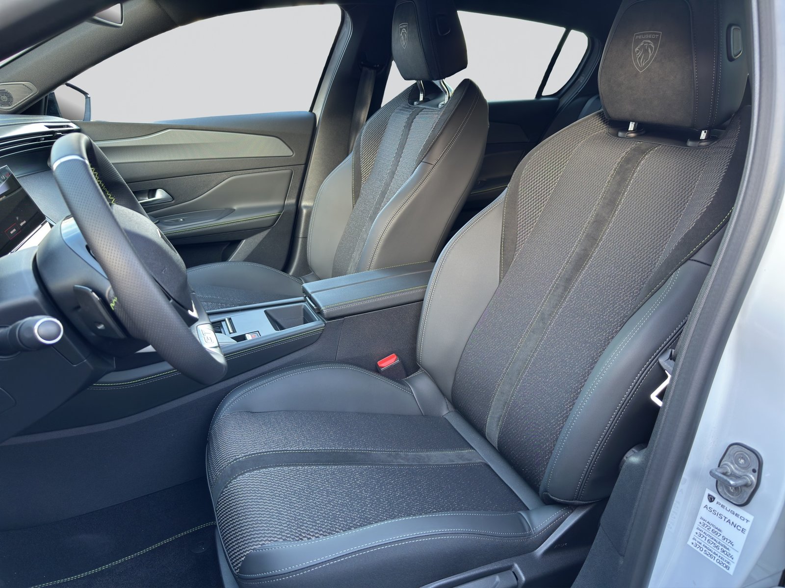 PEUGEOT 308 1.5 BlueHDI GT EAT8 Black, Diesel, Neuwagen, Automatik - 6