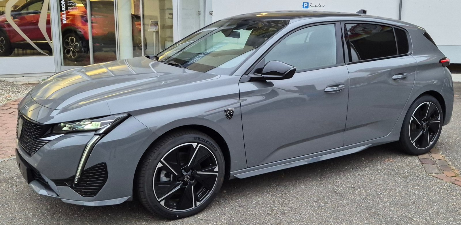 PEUGEOT 308 PHEV GT Helvetia, Plug-in-Hybrid Benzina/Elettrica, Auto nuove, Automatico - 2