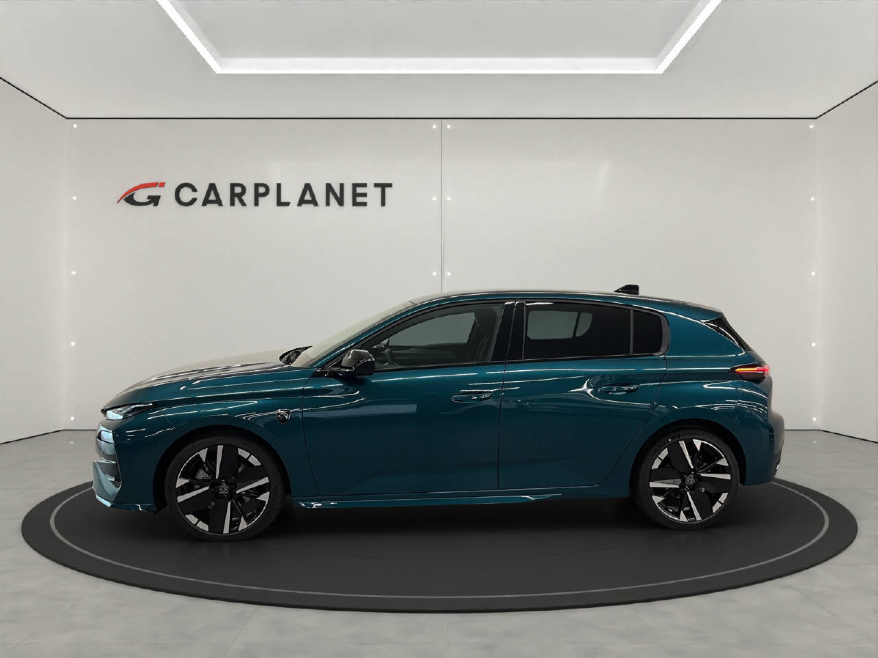 PEUGEOT 308 1.2 Hybrid GT, Mild-Hybrid Petrol/Electric, New car, Automatic - 2