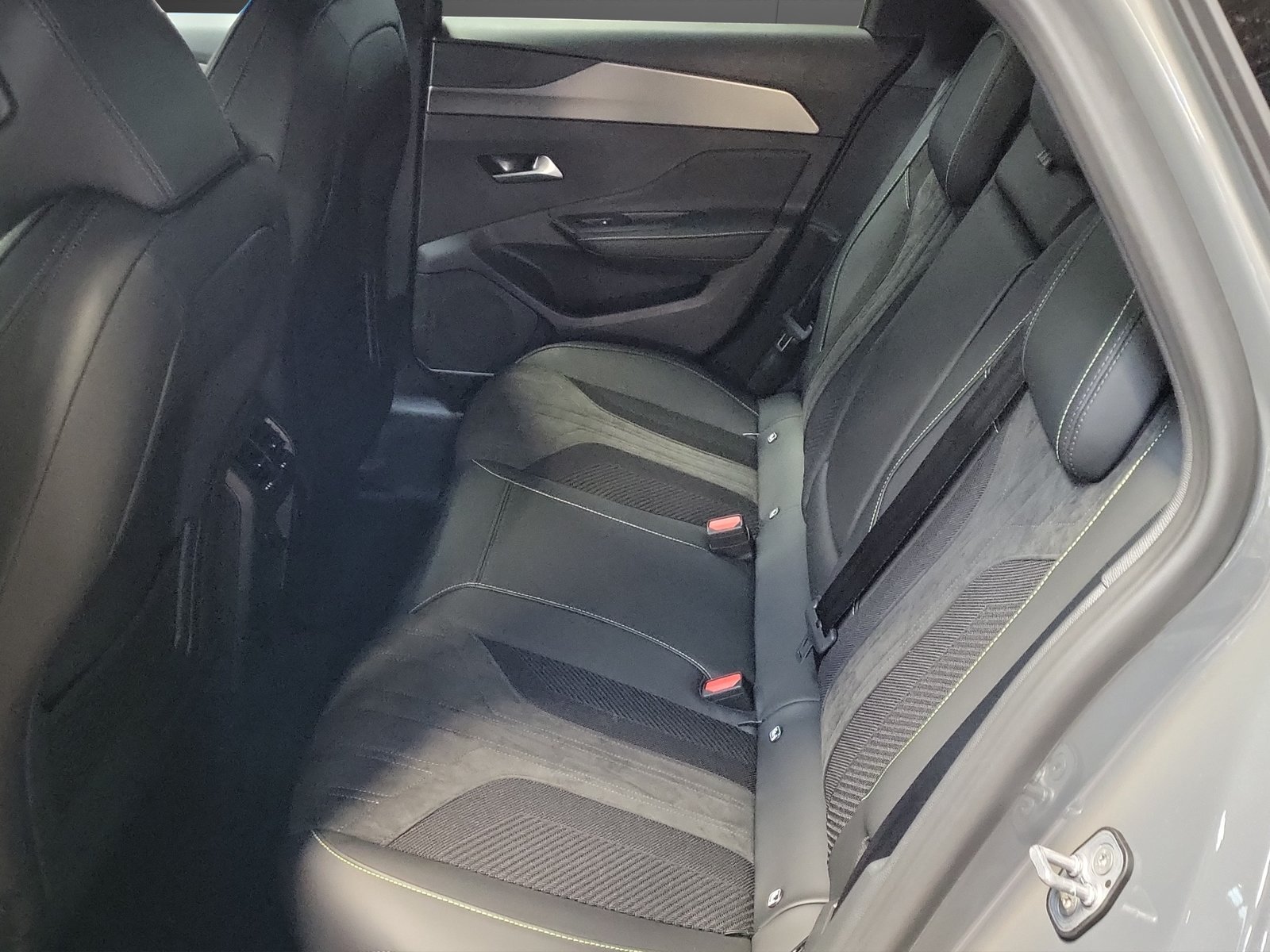 PEUGEOT 308 SW 1.2 MHEV GT, Hybride Leggero Benzina/Elettrica, Auto nuove, Automatico - 6