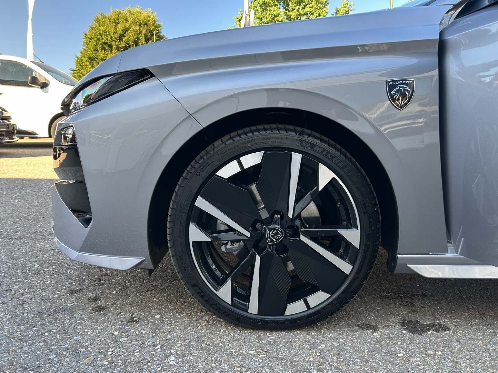 PEUGEOT 308 1.2 Hybrid GT, Hybride Leggero Benzina/Elettrica, Auto nuove, Automatico - 6