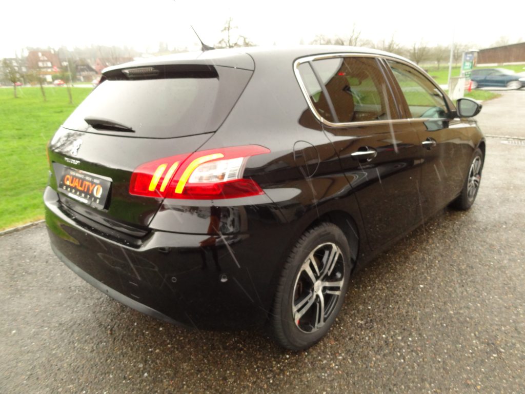 PEUGEOT 308 1.2 PureTech 130 Feline S/S, Essence, Occasion / Utilisé, Automatique - 7
