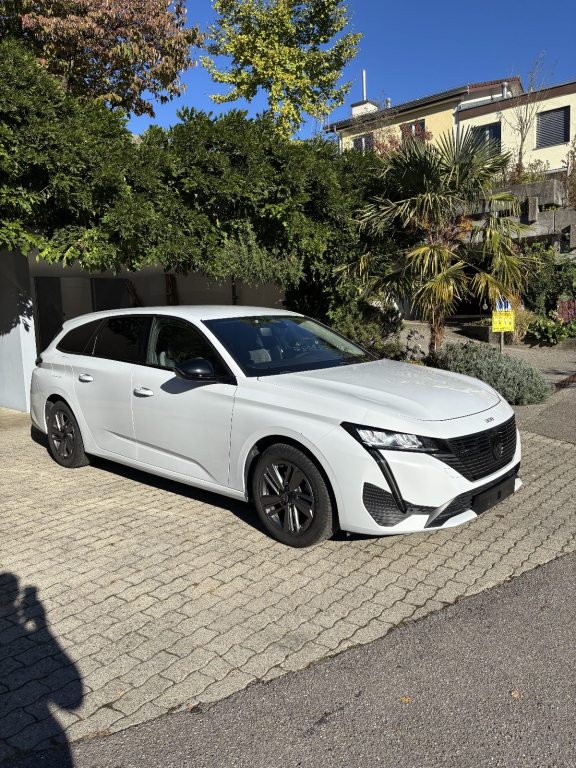 PEUGEOT 308 1.2 PureTech Allure Pack, Benzin, Occasion / Gebraucht, Automatik - 3