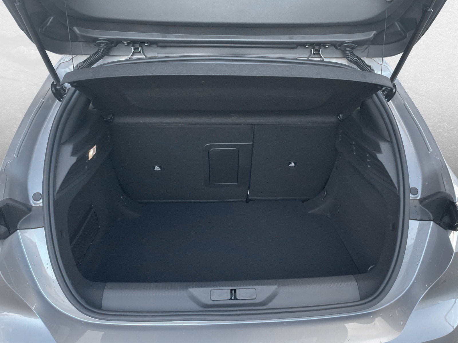 PEUGEOT 308 1.2 PureTech Allure, Benzin, Occasion / Gebraucht, Automatik - 6