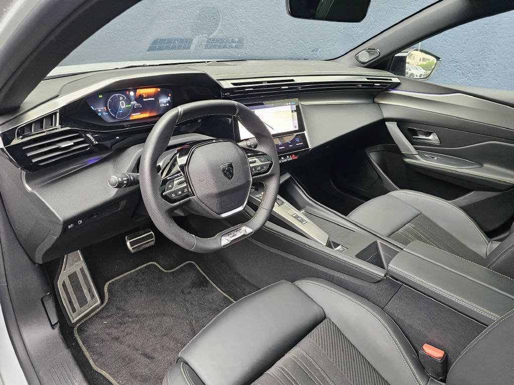 PEUGEOT 308 NEW 1.6 PHEV 225 GT, Plug-in-Hybrid Benzin/Elektro, Occasion / Gebraucht, Automatik - 6