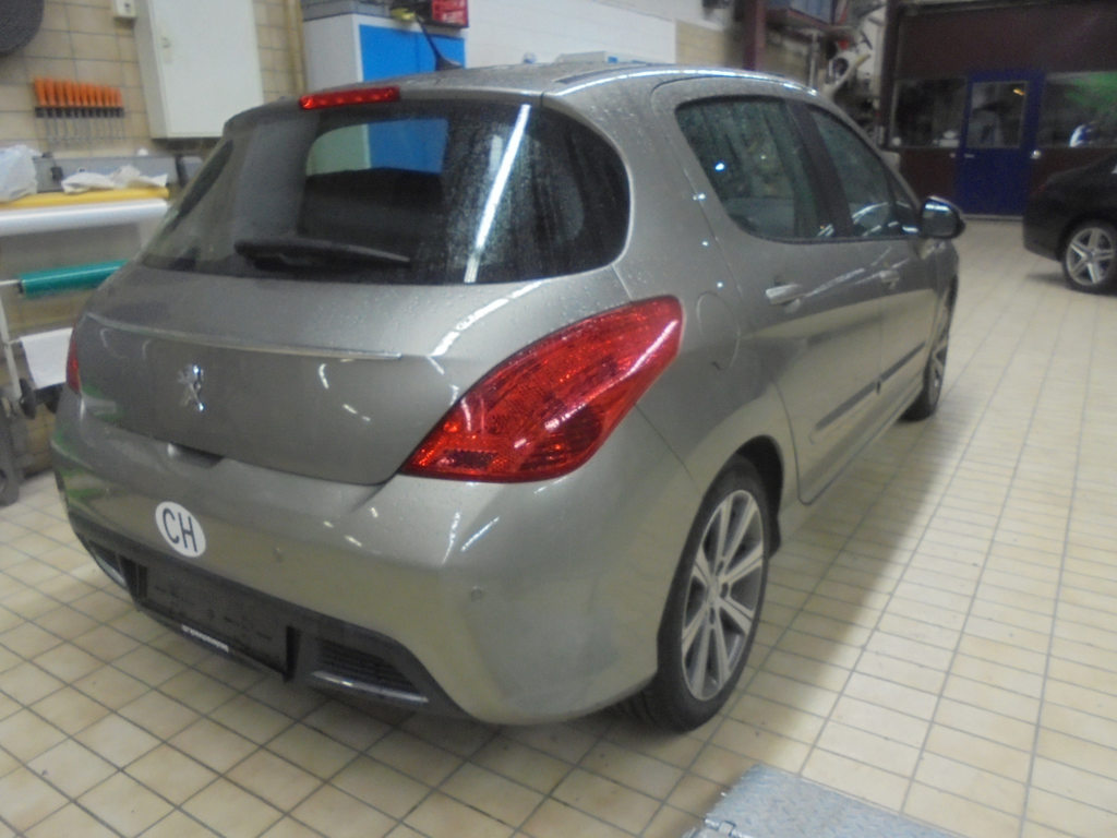 PEUGEOT 308 1.6 Turbo 156 Allure, Petrol, Second hand / Used, Automatic - 3