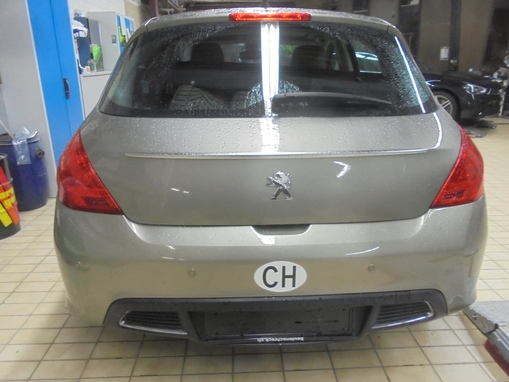 PEUGEOT 308 1.6 Turbo 156 Allure, Petrol, Second hand / Used, Automatic - 4